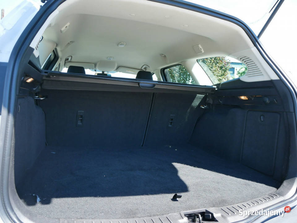 Ford Focus 10 EBst 100 Kombi Pak zima Nowy gniazdo USB Focus Goczałkowice-Zdrój