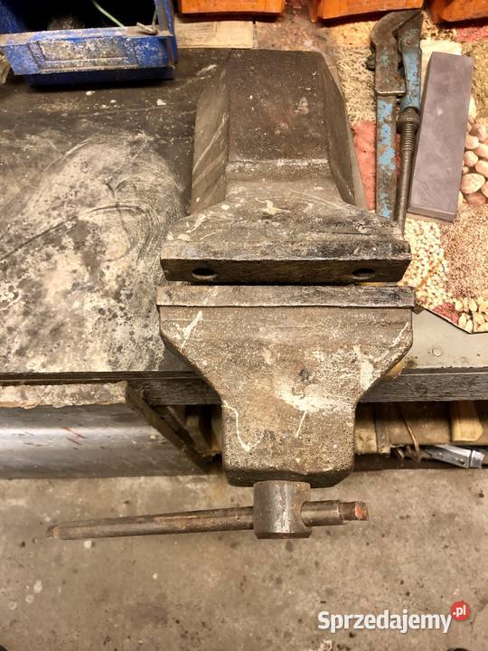 Garaż z kanałem i prądem Warsztat na godziny dni 18m2 Wynajem warmińsko-mazurskie Olsztyn