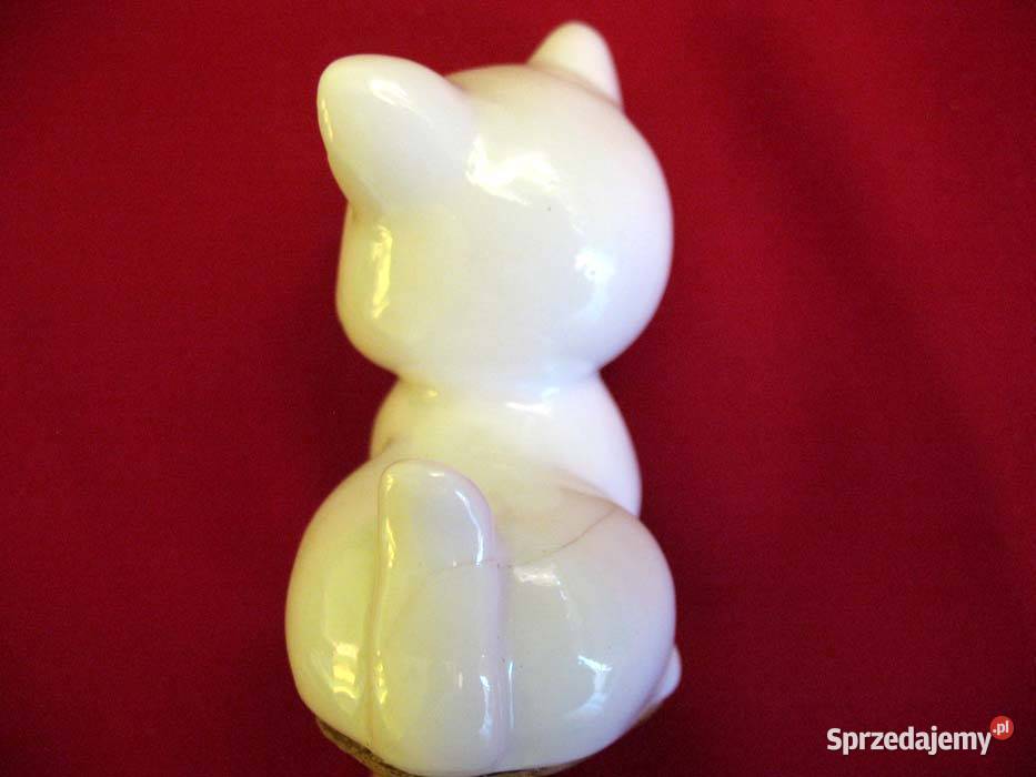 Kot mały kotek z piłką porcelana figurka 7 x 6 x mazowieckie Siedlce