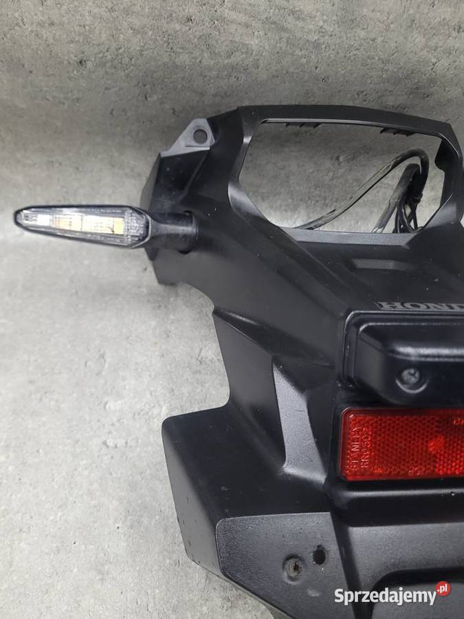 HONDA CRF 1000 AFRICA TWIN 17 LAMPA TYŁ wielkopolskie Nowy Tomyśl sprzedam