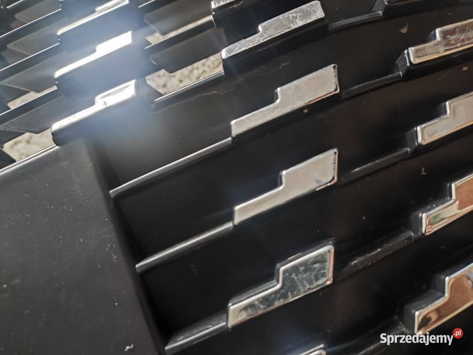 Sprzedam do peugota 208 II gril zderzaka przód Chełmiec