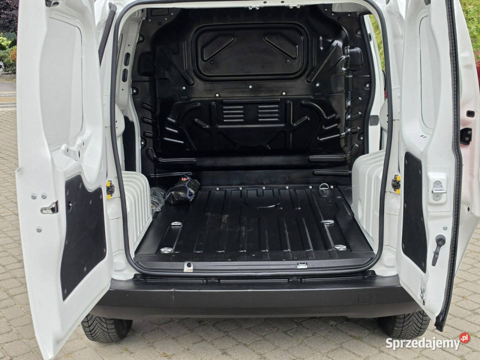 Fiat Fiorino 13 JTD 80 Salon Iwłaściciel immobilizer Skępe