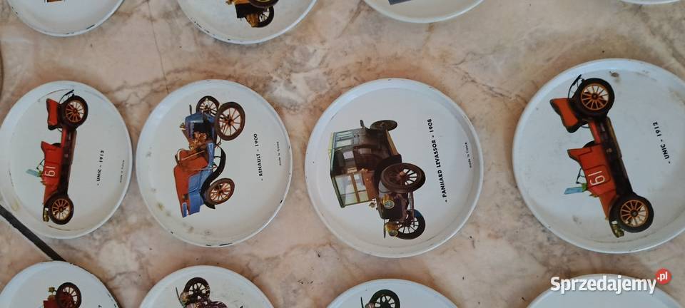 Kolekcjonerskie talerzyku z motywem starych Talerze i talerzyki Tarnów