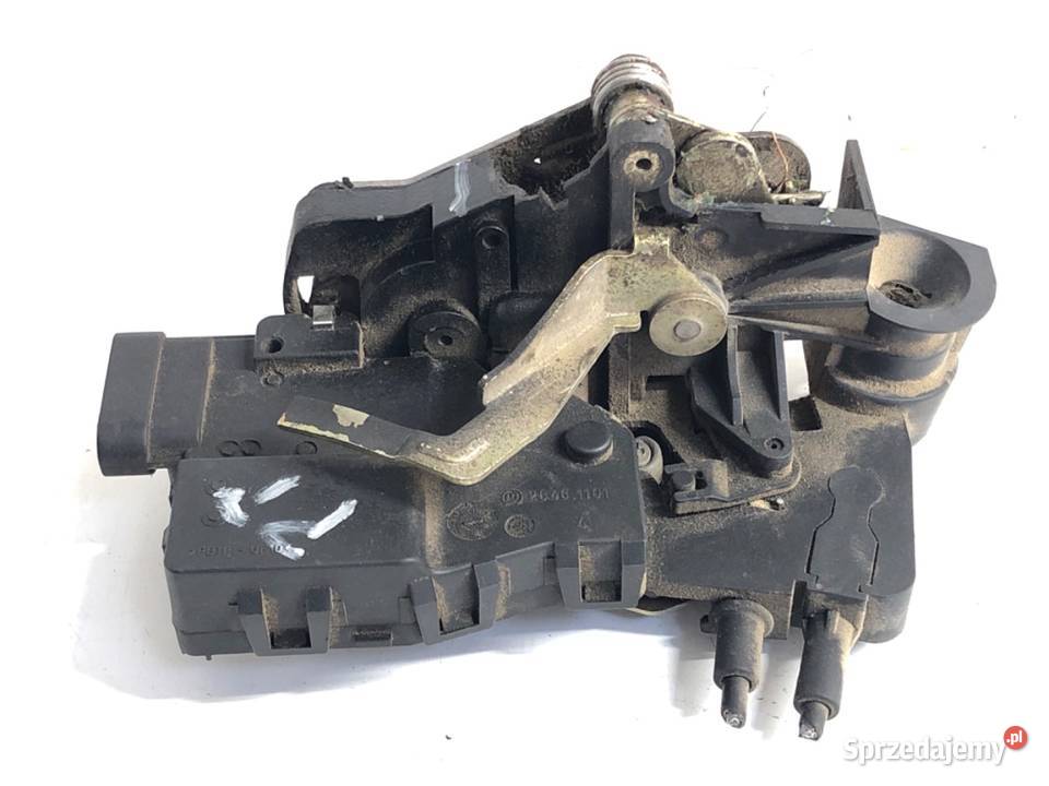 ZAMEK DRZWI PRAWY TYŁ MERCEDES W163 SUV 9805