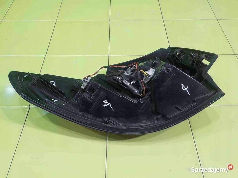 OPEL ZAFIRA C 15r 1116 5D lampa prawa tyl osobowe Suków