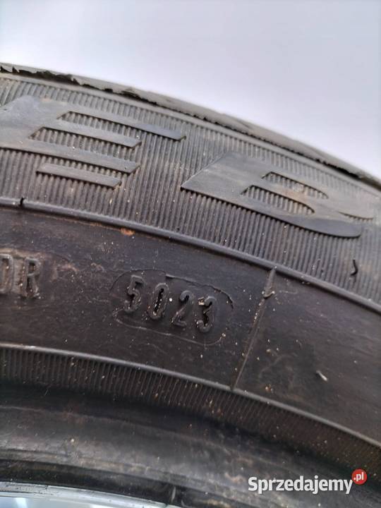 OPONA CAŁOROCZNA DĘBICA NAVIGATOR 3 18560R14