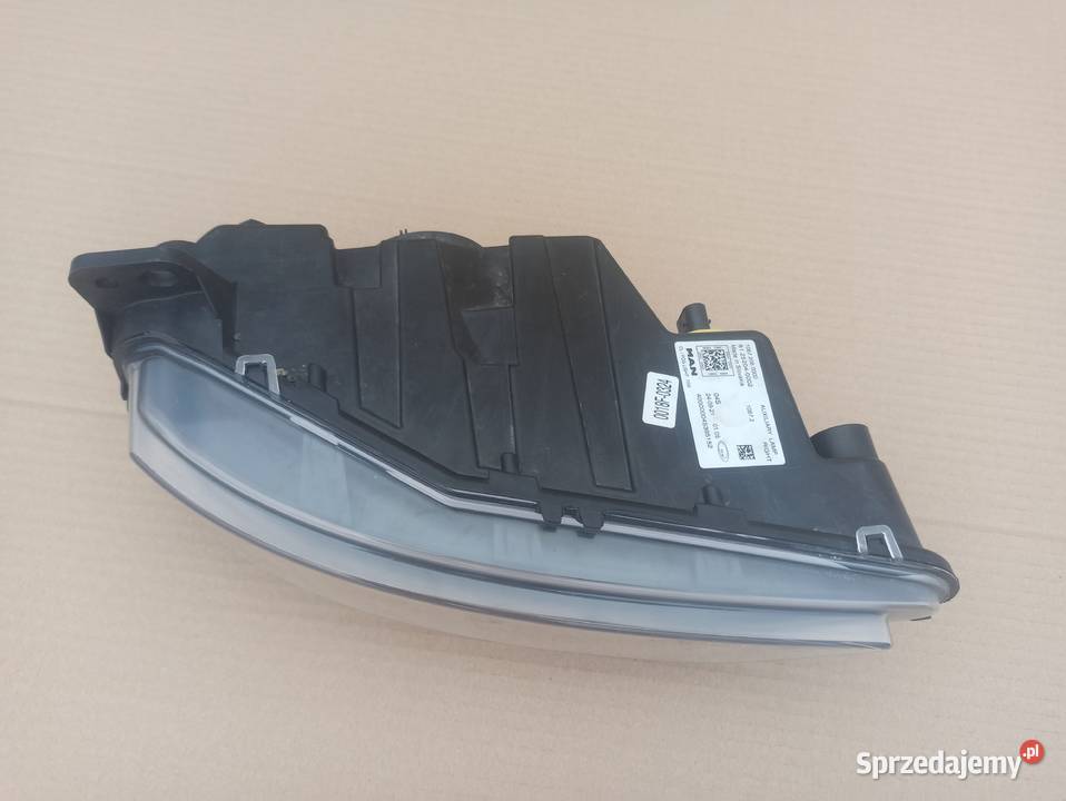 MAN TGX TGS TGL TGM NT HALOGEN PRAWY LAMPA H7 Oświetlenie Bieleń