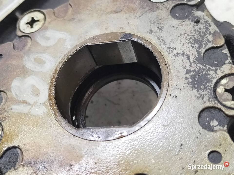 POMPA OLEJU 13 16V Suzuki Wagon R I 19932006