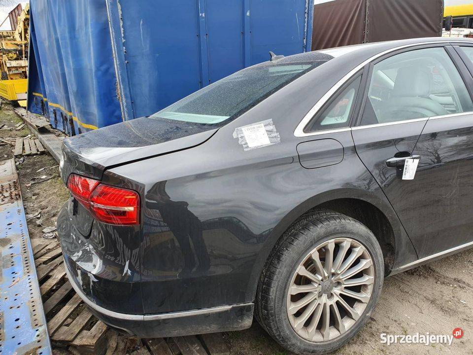 ĆWIARTKA BŁOTNIK PRAWY TYŁ AUDI A8 D4 LX7U S8 osobowe Lipno