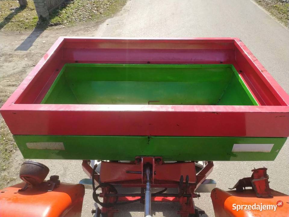 Rozsiewacz do nawozu 2talerzowy Duży STRUMYK Dąbrowa Tarnowska