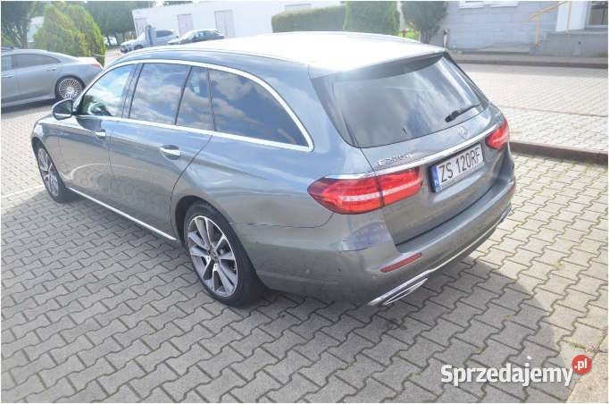 MERCEDESBENZ E 220 D 2018 195000 ccm 195 automatyczna Mercedes-Benz mazowieckie Warszawa