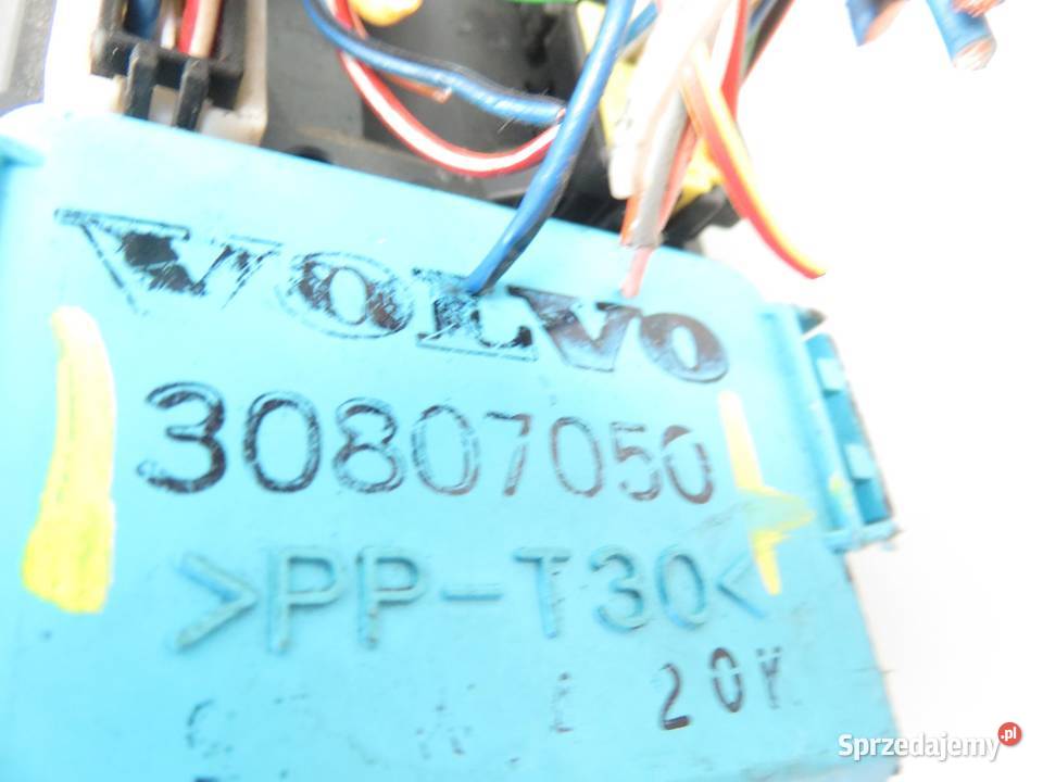 BSI VOLVO V40 I Kombi 645 18 B 4184 S Skrzynki bezpieczników sprzedam