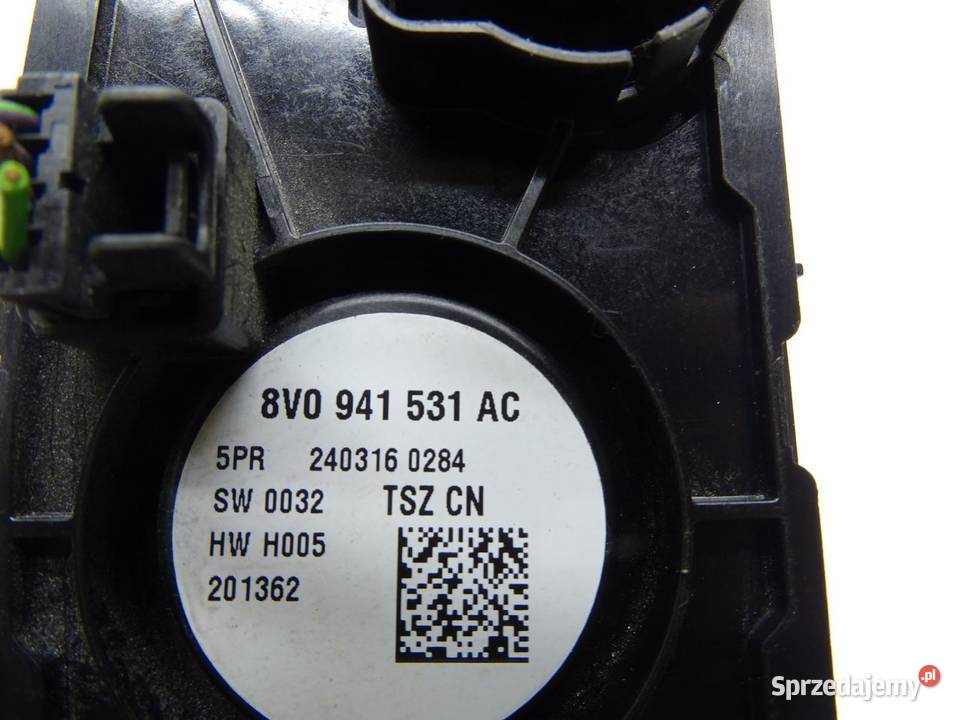 PRZEŁĄCZNIK WŁĄCZNIK ŚWIATEŁ 8V0941531AC AUDI A3 małopolskie