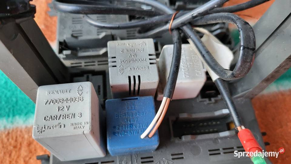 Skrzynka Bezpieczników Renault megane Puszczykowo sprzedam