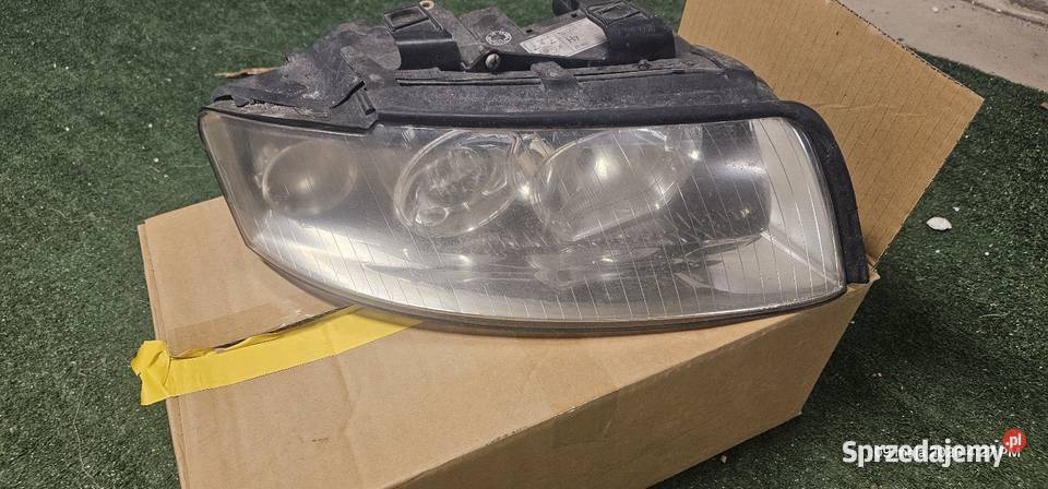 Lampy przód Audi A4 B6 Dzwono-Sierbowice