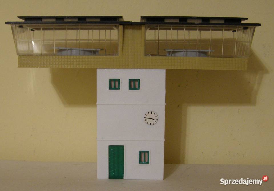 Domek na makietę 8 kolejka nastawnia kolejowa Łódź