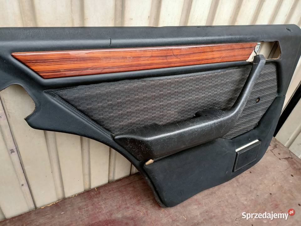 Mercedes W124 boczki drzwiowe czarne tylne prawy Motoryzacja świętokrzyskie Skarżysko-Kamienna