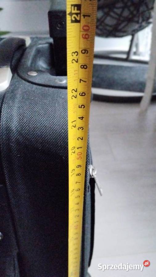 walizka czarna czytaj opis Poznań