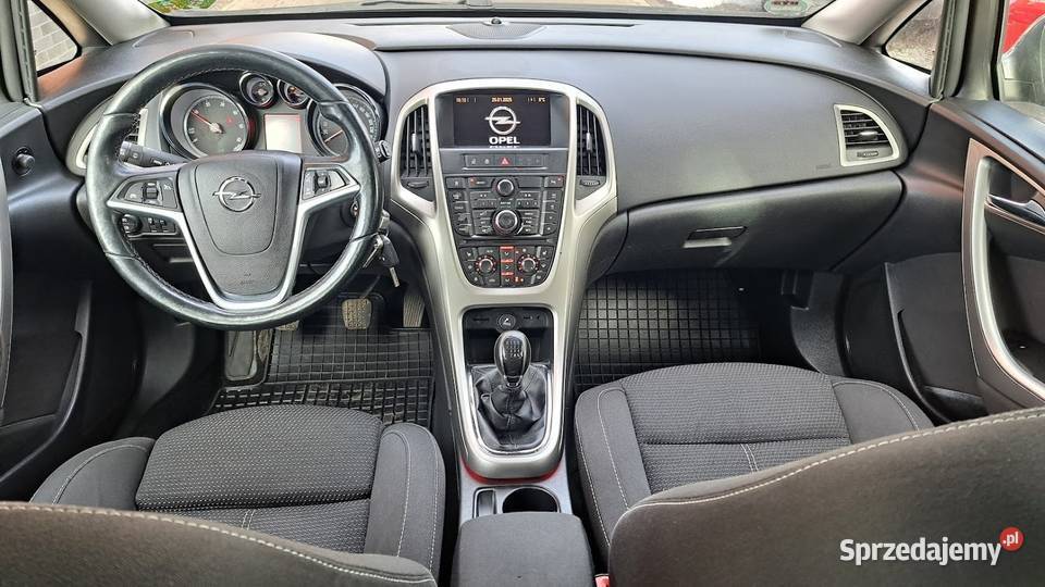 Opel Astra J 17 światła przeciwmgielne Astra Goczałkowice-Zdrój