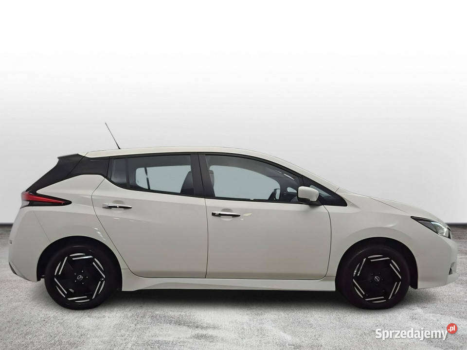 Nissan Leaf 40kWh Acenta Z Polskiego Salonu Rok produkcji 2023 mazowieckie Warszawa