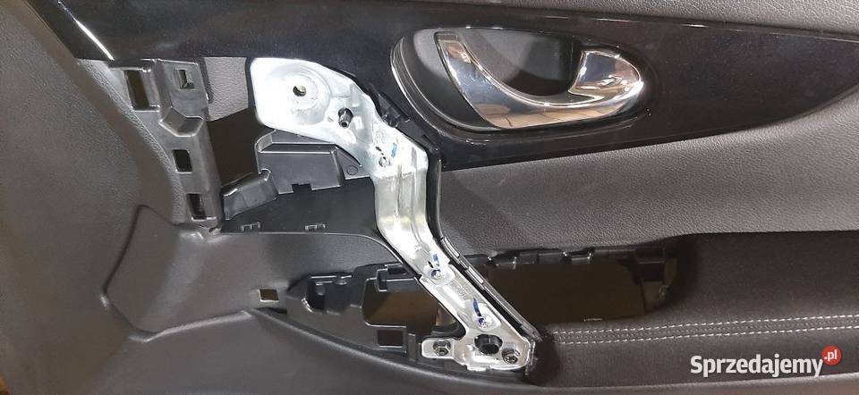 Boczek tapicerka drzwi Nissan Qashqai II Prawy osobowe Włoszczowa sprzedam