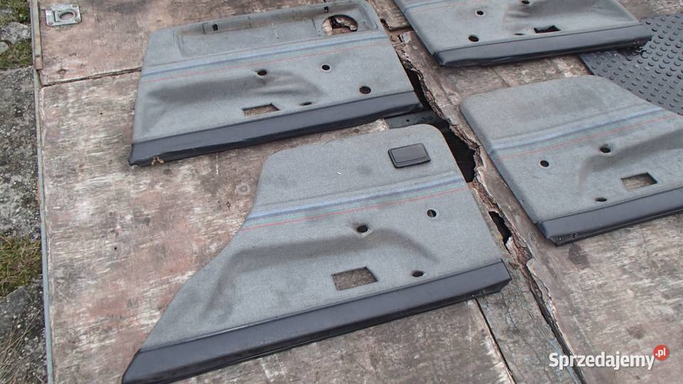 VW Golf II Fotele kanapa boczki MK2 II