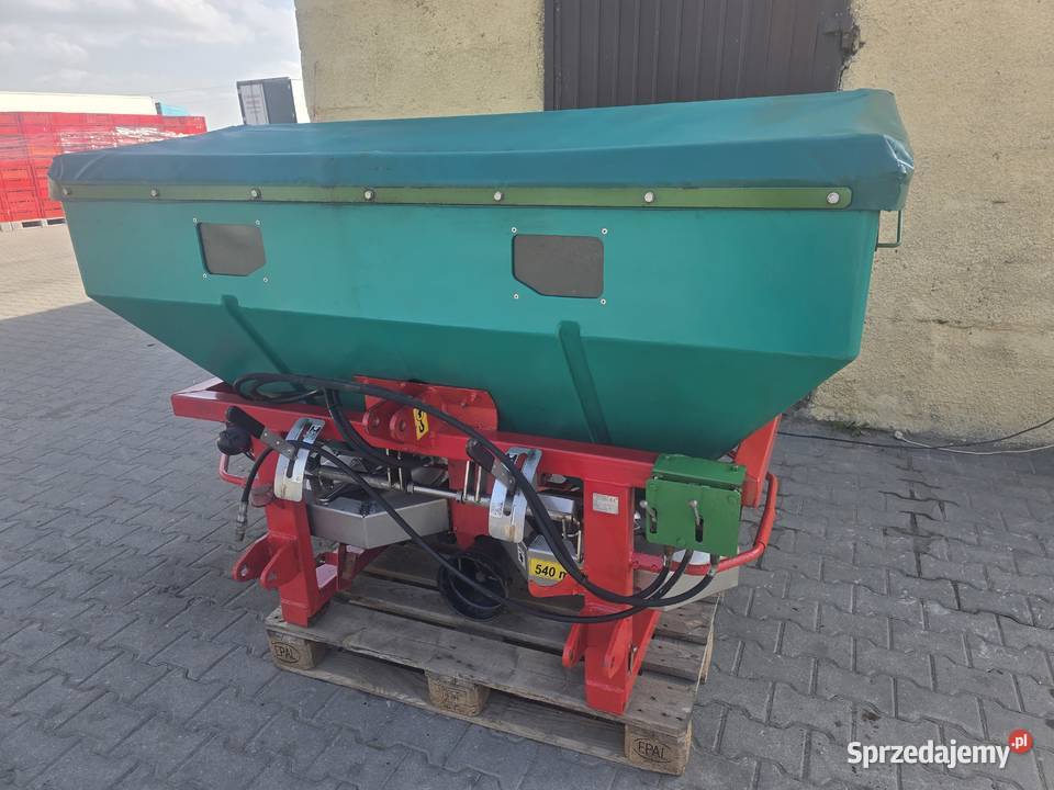 Rozsiewacz siewnik do nawozów Czyżew