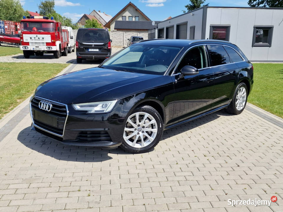 Audi A4 Avant 20tdi 190 S tronic Virtual Cocpit autoalarm Strobice sprzedam