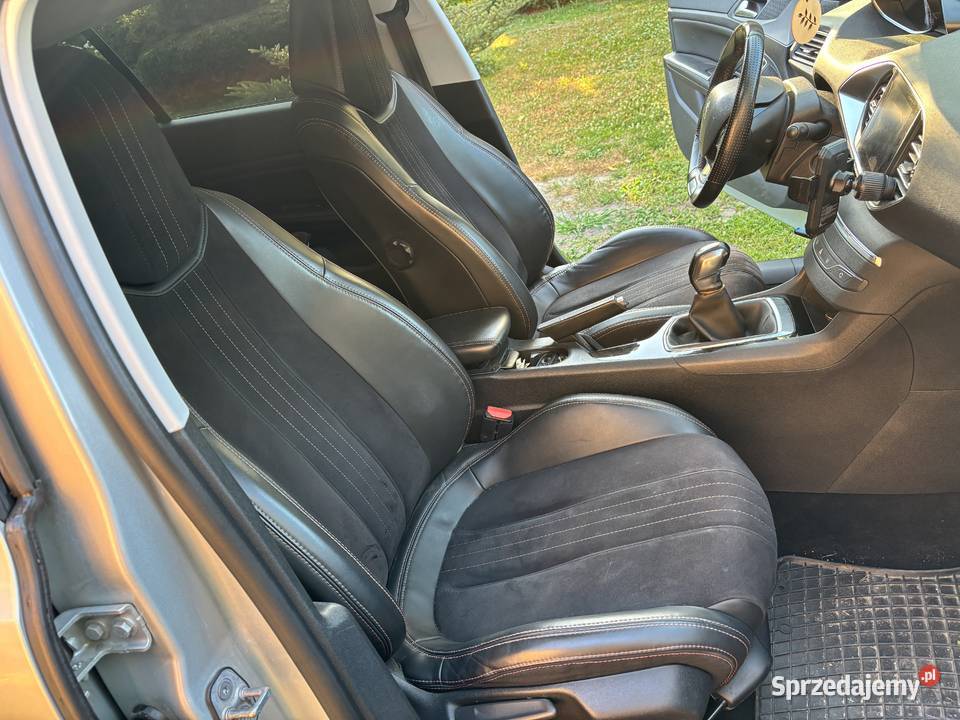 Peugeot 308 T9 II 16 BHDI alcantara nawigacja Rok produkcji 2016 lubelskie