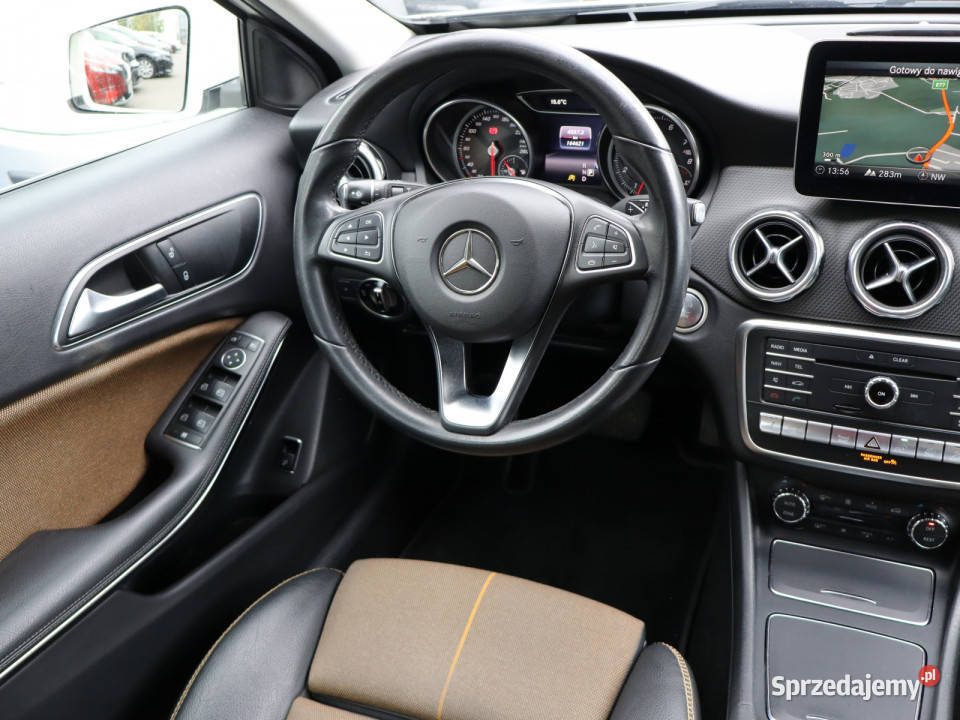 Mercedes GLA GLA 220 4MATIC Rok produkcji 2017 Katowice