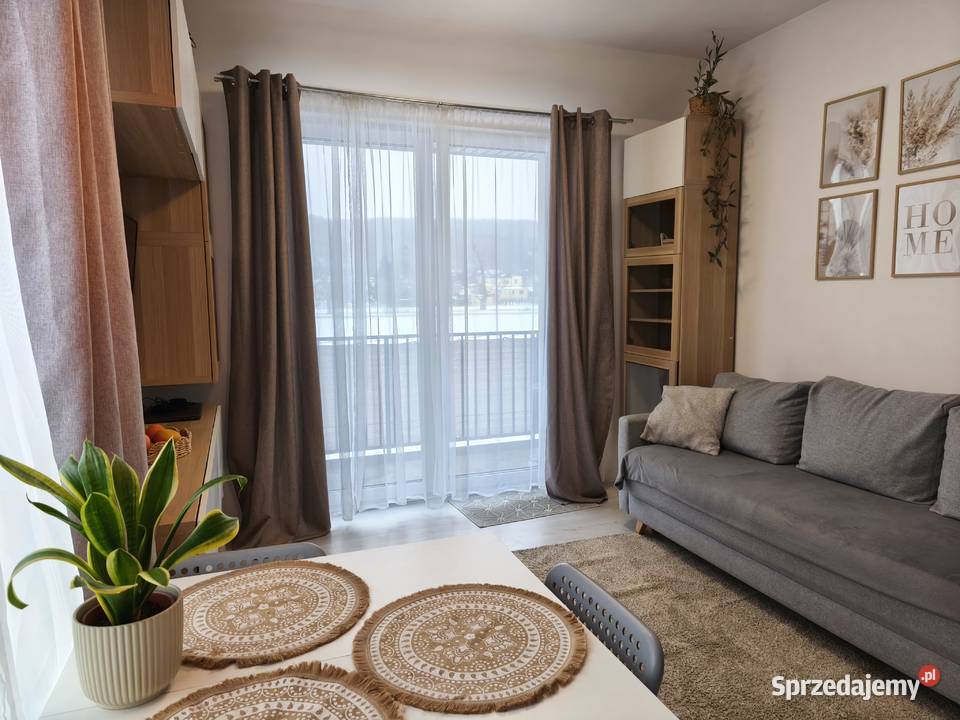 Miejsce postojowe i strych w balkon pomorskie Reda