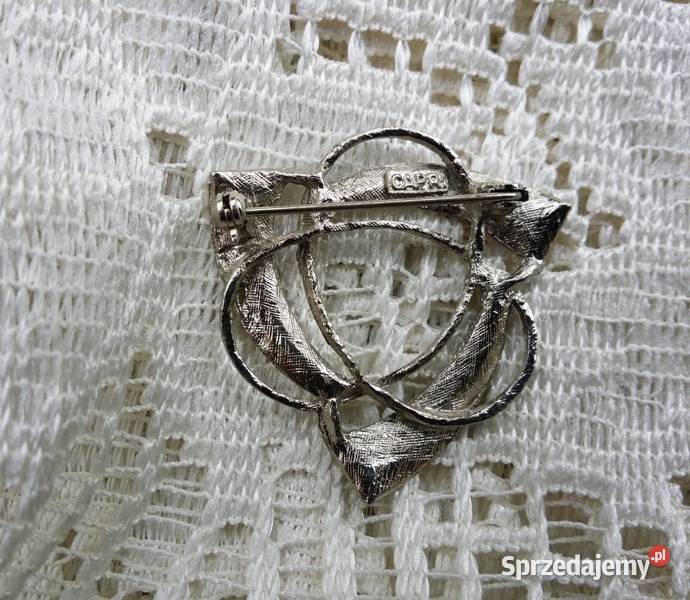 Stara angielska broszka trójkątna CAPRI