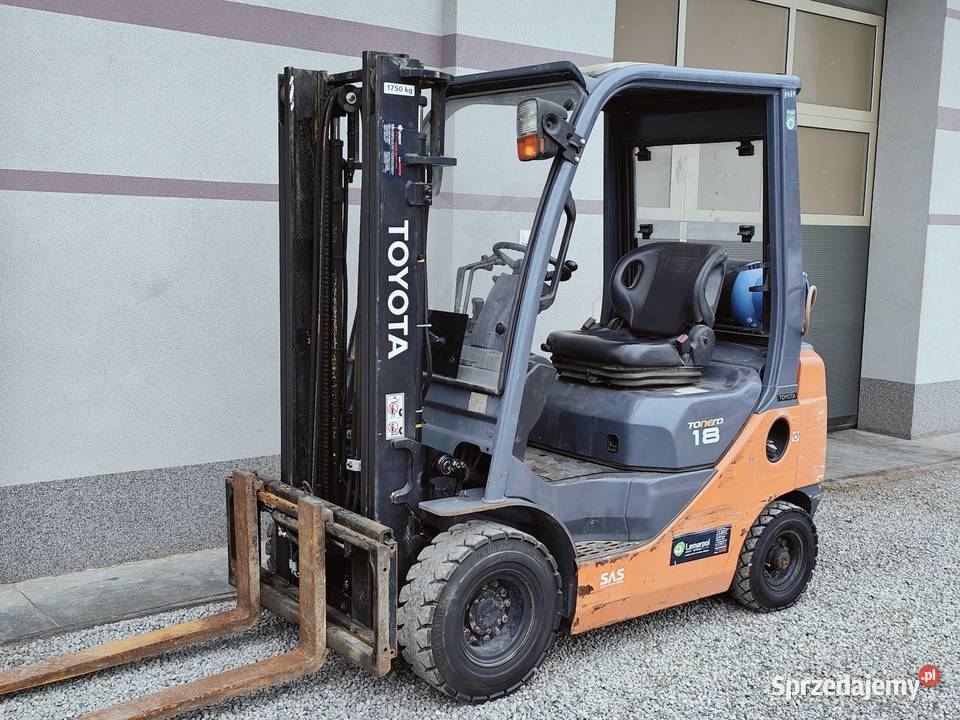 Wózek widłowy Toyota 8FG18 18T Przebieg 6 mtg świętokrzyskie