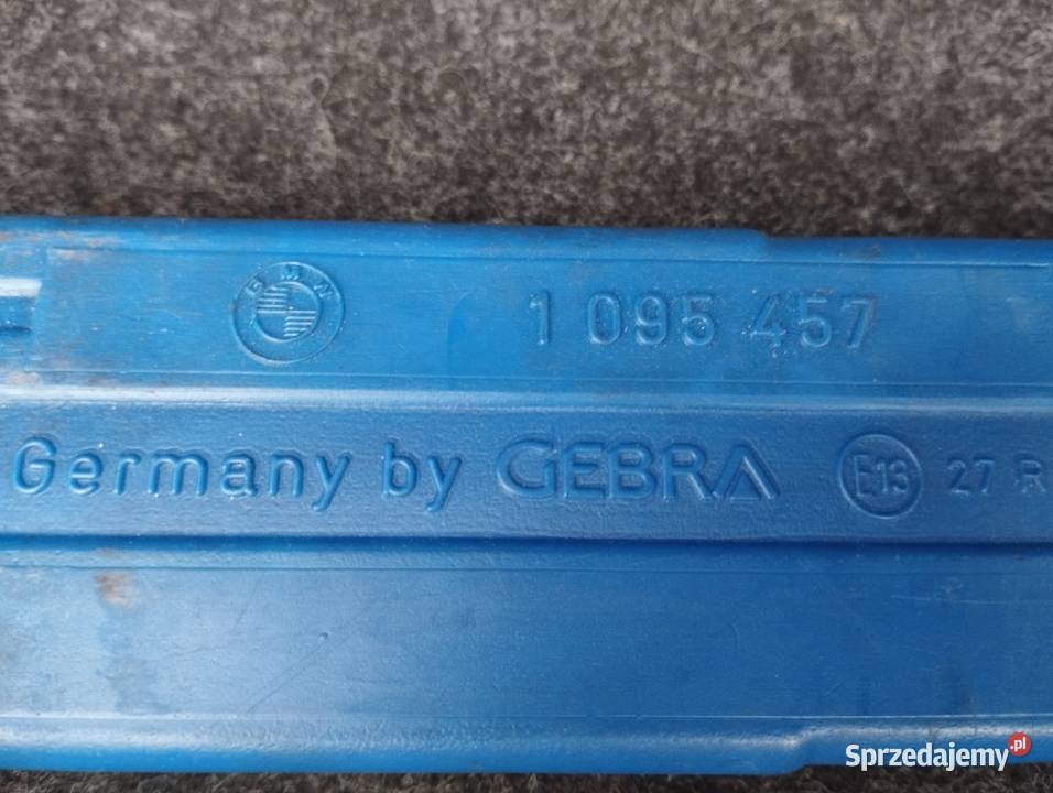 BMW trójkąt ostrzegawczy Apteczki, gaśnice, trójkąty dolnośląskie Kłodzko