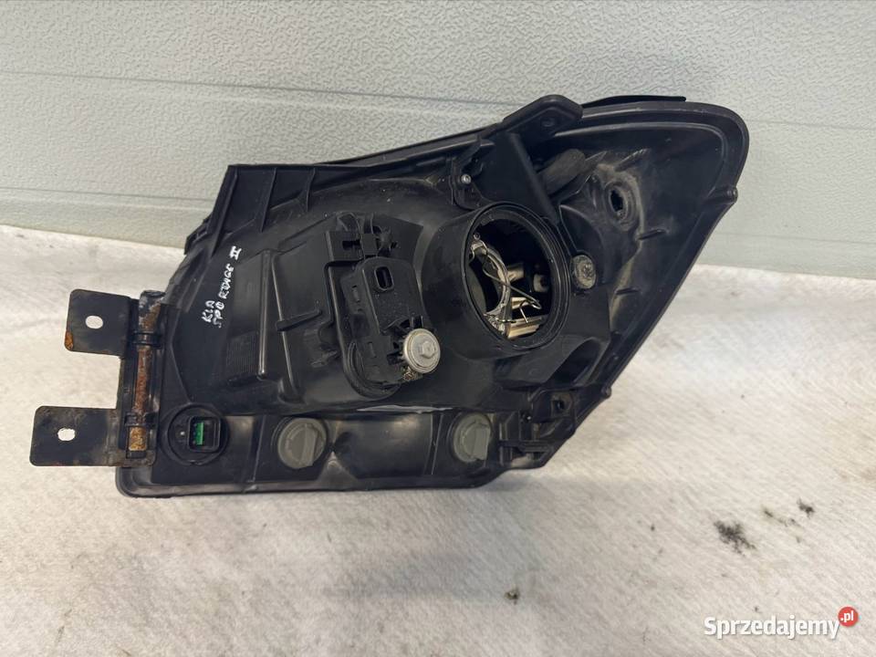 Lampa prawy przód Kia Sportage II lift 0708 osobowe Jasienica