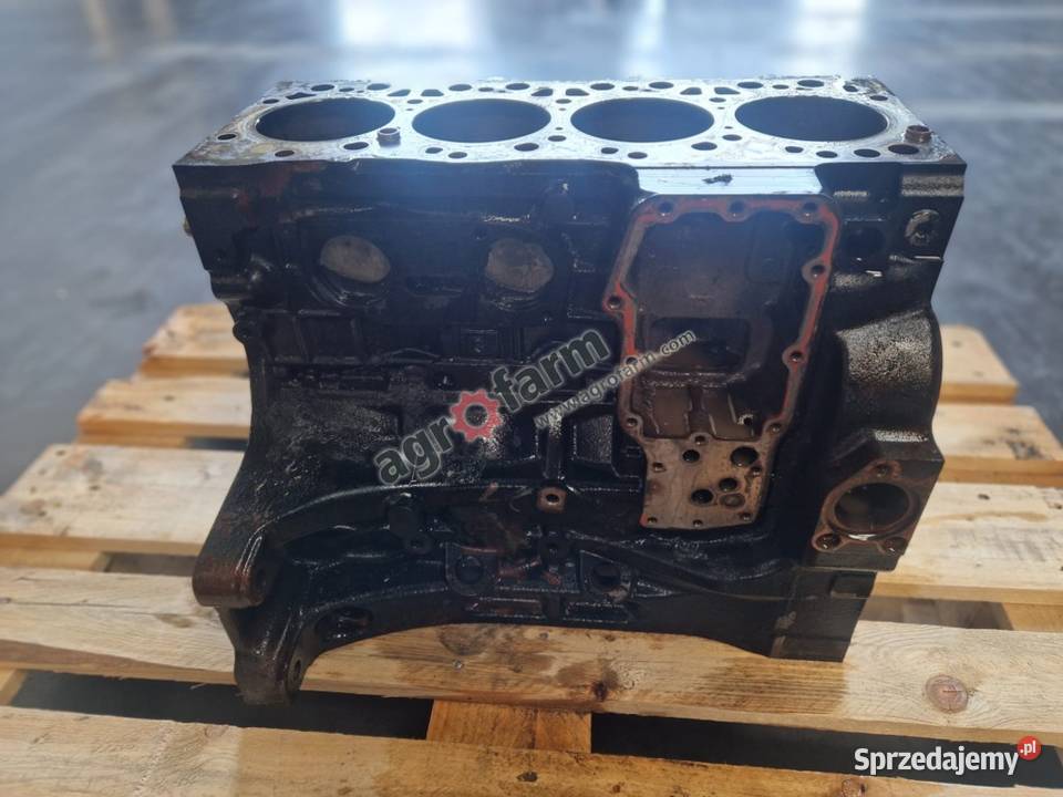 Blok silnika Holland T6175 T6125 T6145 Byków