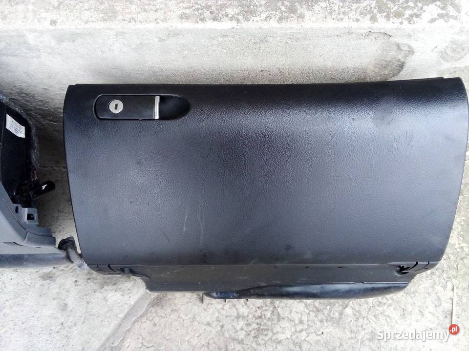 Schowek pasażera a4 b6 b7 exeo szary czarny osobowe Pozostałe Pakosław