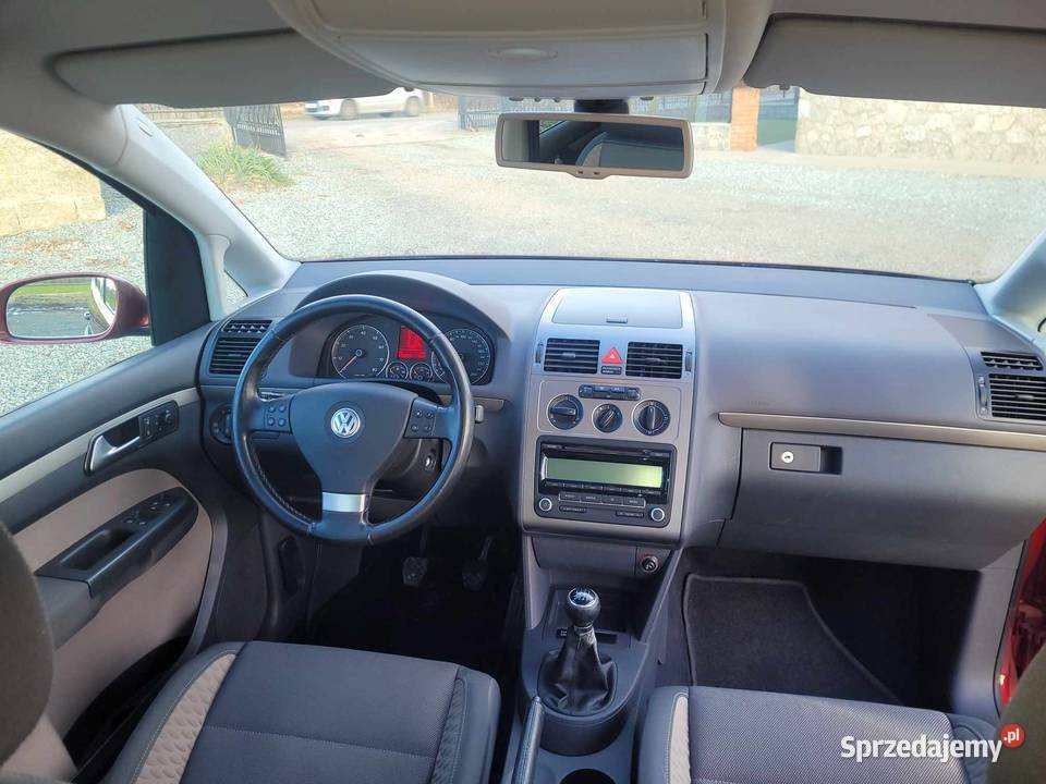 Volkswagen Touran cross 2009r 1400cm3 Kotlin sprzedam