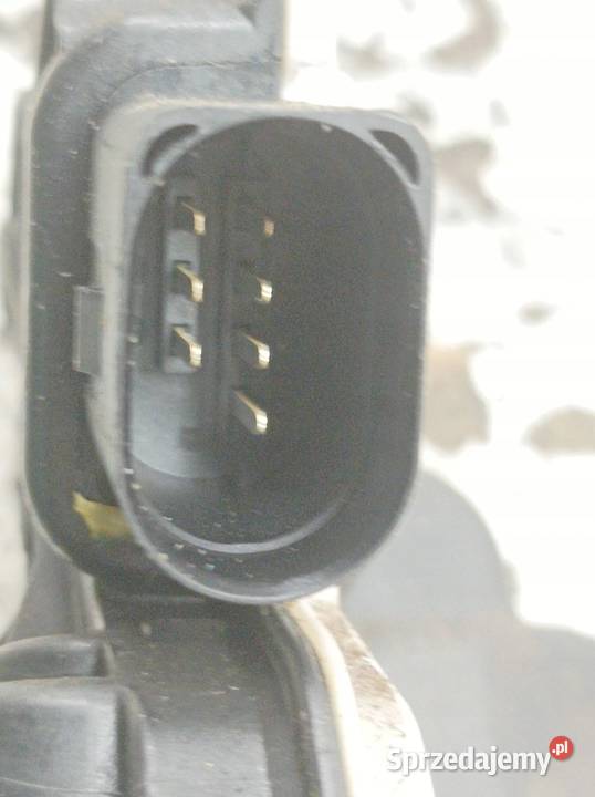 ZAMEK DRZWI LEWY PRZÓD 5N1837015C Skoda Superb Motoryzacja