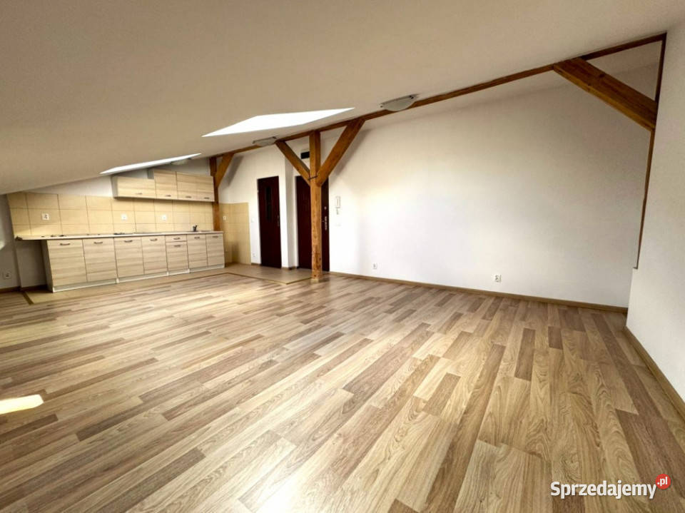 PROMOCJA Przestronna kawalerka z co 37 Będzin