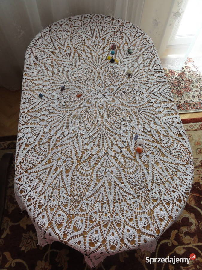 Obrus ręcznie robiony na szydełku szydełkowy 165 Lublin