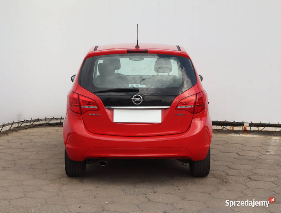 Opel Meriva 14 Turbo światła przeciwmgielne