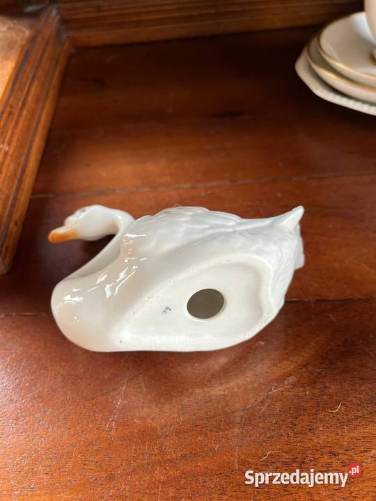 Figurka łabędzia Bez sygnatury Urocza 55 Porcelana i szkło Gdańsk