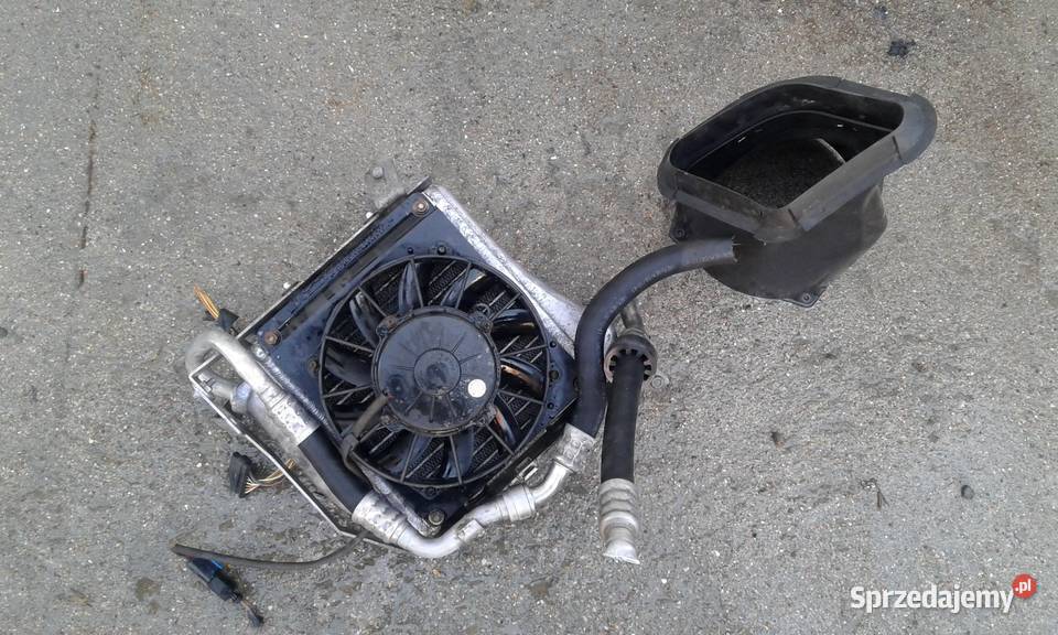 OBUDOWA WLOT PROWADNICA POWIETRZA W204 AMG Międzychód