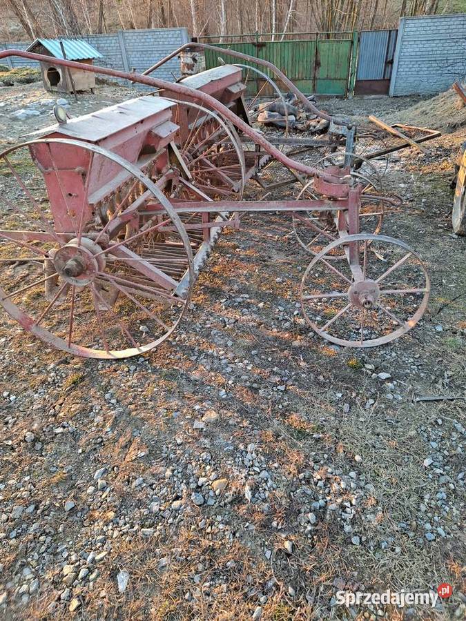 Siewnik 1513 Nowa Słupia sprzedam
