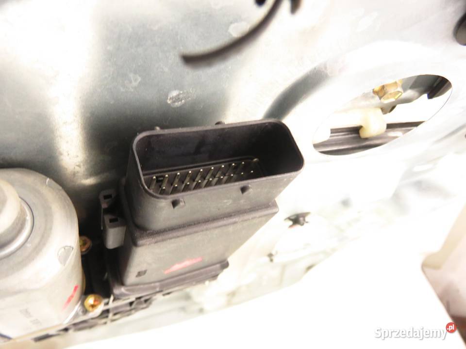 PODNOŚNIK SZYBY PRAWY PRZEDNI VW PASSAT B5 małopolskie