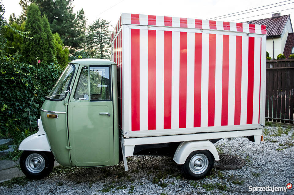 Piaggio Ape z 1969 Food Truck z odbiorem Warszawa