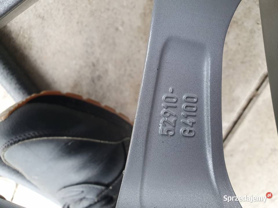Hyundai felgi aluminiowe oryginalne z oponami Samochodowe dolnośląskie Nowosiedlice