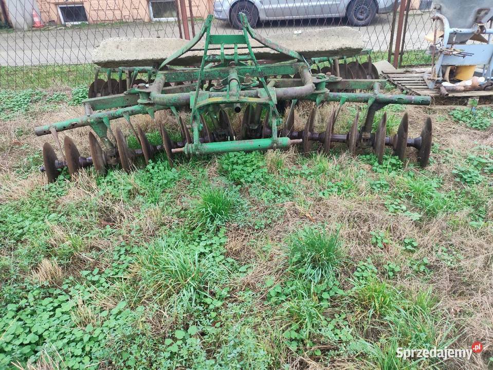 Siewnik pług talerzówka