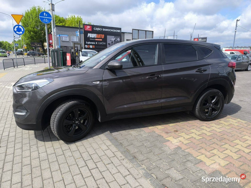 Hyundai Tucson 17 CRDi 116 Klimatyzacja Navi III autoalarm Łuków